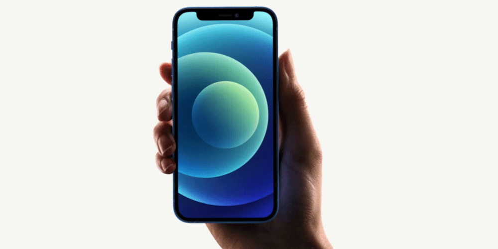 La série iPhone 12 enregistre de fortes ventes, mais le mini a déçu Apple